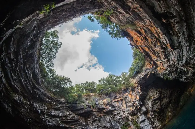 Melissani Lake tour from Argostoli: Underground boat ride