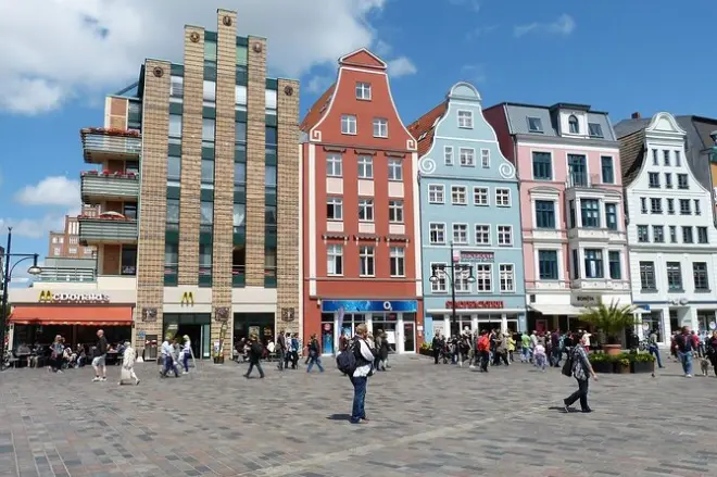 Surprise Walk of Rostock with a Local Guide