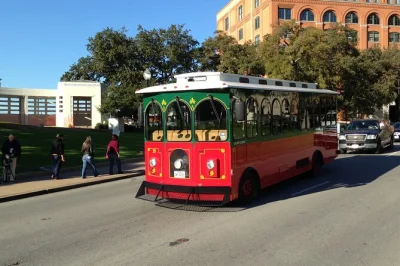 Step into dallas history on a jfk trolley tour—see dealey plaza, the sixth floor museum, oswald’s rooming house, and the texas theater, all with air-conditioned comfort.