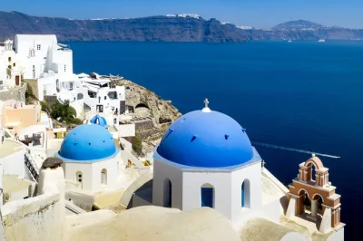 Let santorini surprise you with a private, fully customizable tour—see oia, red beach, ancient akrotiri, or hidden villages at your pace. includes pickup & local guide.