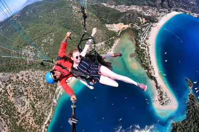 Feel the rush of paragliding over oludeniz from babadag mountain, soar above butterfly valley, and relax with included transfers, gear, and local pilots.