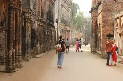 Sonargaon day tour: Panam City, Maya Island, weaving factory