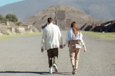 Teotihuacan vor den massen erleben, die pyramiden in ruhe erkunden und spannende geschichten von einem echten guide hören. inklusive früher abholung, snacks und entspannter rückfahrt nach mexiko-st