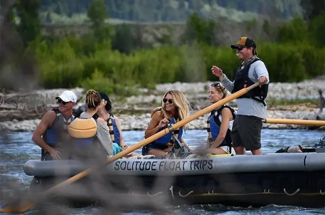 Recorrido en balsa por el río Snake en Grand Teton: Fauna y picos