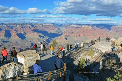 Découvrez l’immensité du grand canyon, les roches rouges de sedona et les courbes d’oak creek canyon lors d’une excursion en petit groupe au départ de phoenix, avec prise en charge à l’hô