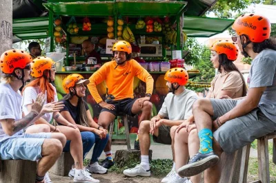 Leave tourist crowds behind on an e-bike food tour through medellín’s authentic neighborhoods, with traditional snacks, local stories, and included tastings along the way.
