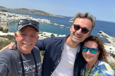 Mykonos private tour with local driver: Little Venice & Windmills