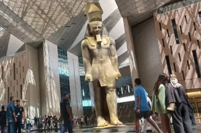 Pyramides de Gizeh et musée égyptien privé avec déjeuner inclus