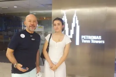 Tour di Kuala Lumpur di un giorno: Petronas Twin Towers e Batu Caves