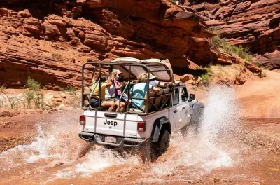 Tour en jeep l’après-midi à Moab : Canyons rouges et hoodoos