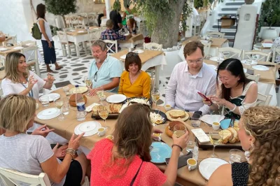 Snack on naxian cheeses, wine, and local mezedes as you wander naxos old town’s backstreets with a local guide. includes tastings, dinner, and drinks.