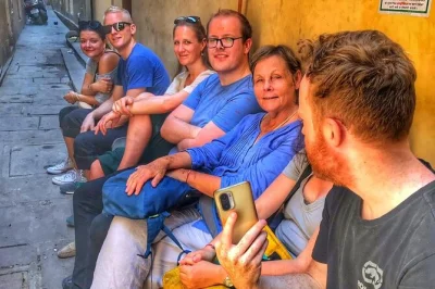 Start your varanasi day with a heritage walk through sacred alleys, morning rituals by the ganges, and local street food—guided small-group tour with snacks included.