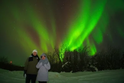 Chase the northern lights from fairbanks with a local guide, flexible routes, and free photography. includes pickup, snacks, and a cozy ride for your aurora night.