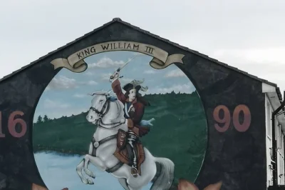 Hear belfast’s stories from locals on a black taxi tour. see the peace wall, shankill murals, and crumlin road gaol. includes guide and flexible pickup.