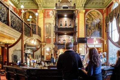 Raise a glass in london’s oldest pubs, hear stories of dickens & fleet street, and wander with a local guide. small group, city center, and plenty of character.