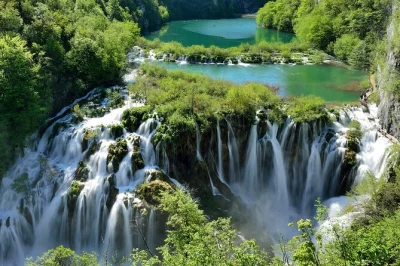 Lose track of time wandering plitvice’s trails, ride the park ferry, and catch the spray from waterfalls—includes shuttle and flexible entry ticket for your day.