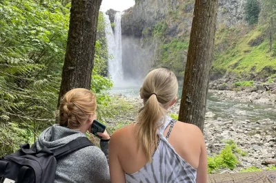 Feel the mist at snoqualmie falls, stroll rainforest trails, and sample woodinville wines on a relaxed day trip from seattle with flexible pickup and local snacks.