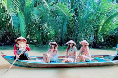 Scopri la storia del vietnam nei cu chi tunnels, naviga in barca nel delta del mekong e gusta un pranzo locale, con pick-up in hotel e guida in piccolo gruppo.