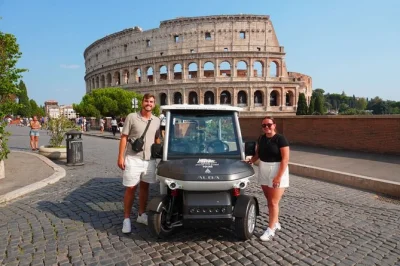 Erlebe rom hautnah auf einer privaten golfcart-tour – wähle deine route, entdecke highlights wie das kolosseum oder den trevi-brunnen, inklusive hotelabholung und spannenden insider-geschichten.