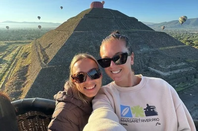 Erlebe eine ballonfahrt über teotihuacan, genieße frühstück in einer höhle und entdecke die alten pyramiden mit einem lokalen guide. inklusive abholung vom hotel in mexiko-stadt.