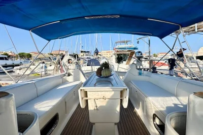 Set sail from la maddalena or palau for a relaxed day of swimming, snorkeling, and fresh sardinian lunch on a 15m yacht—includes drinks, local guide, and stops at hidden coves.