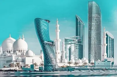 Abu Dhabi: Moschee, Louvre & Ferrari World erleben