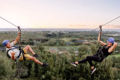 Vive la emoción en north shore, oahu, con 8 tirolesas dobles, paseo en atv hasta la cima, puentes colgantes y guías locales. incluye equipo y estacionamiento gratis.