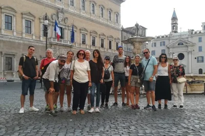 Recorre el gueto judío, la isla tiberina y trastevere en roma con un guía local. pago a voluntad, accesible para sillas de ruedas y apoyo flexible para viajeros.