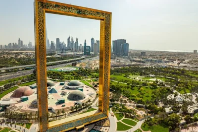 Découvrez dubaï entre traditions et modernité : traversez le creek en abra, dégustez un café arabe à al fahidi et admirez la vue depuis le dubai frame. prise en charge incluse.