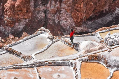 Step into the sacred valley from cusco—see moray’s terraces, maras salt pools, and meet chinchero weavers. includes pickup, transport, and bilingual guide.