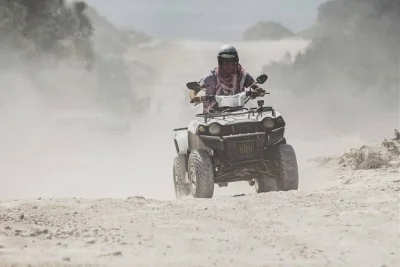 Disfruta un paseo en quad o buggy desde coral bay hasta adonis baths, nada en cascadas, observa tortugas en lara bay y explora la costa salvaje de chipre. incluye equipo y entradas.
