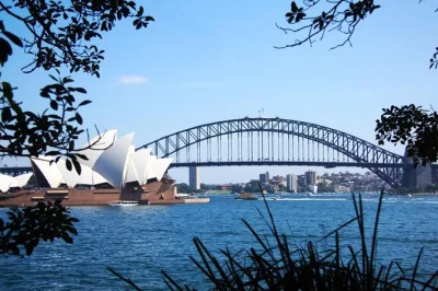 Descubra sydney em um tour privado de meio dia — conheça a opera house, caminhe pela bondi beach, explore the rocks e bairros exclusivos. traslado incluso.