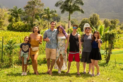 Dégustez les meilleures adresses de hanalei lors d’une balade gourmande guidée. plats typiques, rencontres locales, déjeuner et snacks inclus, le tout facile à rejoindre.