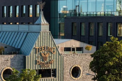 Step inside dublin’s teeling whiskey distillery for a guided tour, hands-on whiskey tasting, and stories from local experts. includes tasting options and city center location.