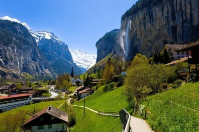 Feel the quiet beauty of grindelwald, lauterbrunnen & lake lungern on a small group swiss alps day trip from zurich. includes hotel pickup, guide & wifi.