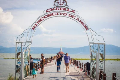Feel the lakeside breeze at lake chapala, taste artisanal tequila, stroll ajijic’s colorful streets, and enjoy a catamaran ride—all with pickup from guadalajara.