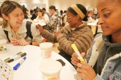 Yokohama : Créez vos propres cup noodles et balade dans Chinatown