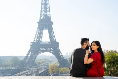 Paris, eiffelturm & geheime fotospots: professionelles fotoshooting an ruhigen orten mit schnellen bildlieferungen und tipps fürs perfekte posing.