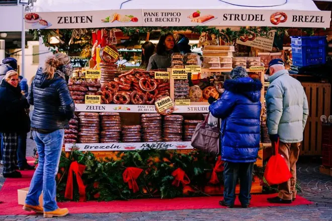 Tour gastronómico en Bolzano: Speck, dumplings y vino local