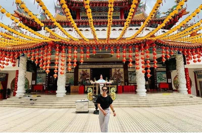 Erlebe kuala lumpur hautnah: petronas towers, river of life, tempel & moscheen entdecken – inklusive abholung vom hotel.