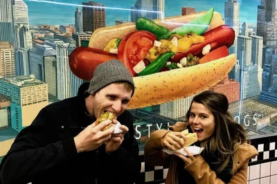 Feel the city’s pulse on a chicago food walking tour—deep-dish pizza, classic hot dogs, and local stories. includes tastings, guide, and bonus bike or kayak rental.
