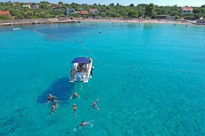 Private speedboat tour: Brač, Šolta & Blue Lagoon from Trogir