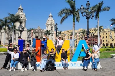 Feel lima’s vibrant neighborhoods, colonial catacombs, and colorful markets in one day with a local guide. includes lunch, entry tickets, and hotel pickup.