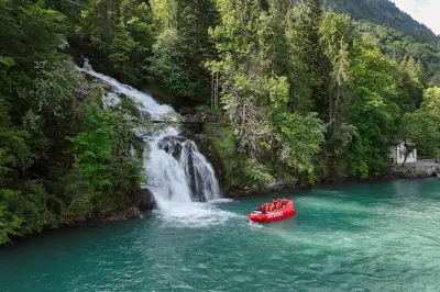 Jetboat en Interlaken: Giros y emociones a alta velocidad en el lago