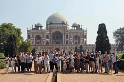 Feel the pulse of delhi on a full or half day tour, from jama masjid’s quiet courtyards to chandni chowk’s chaos, with private guide and hotel pickup included.