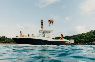 Barca privata a St. John e St. Thomas con snorkeling e tartarughe