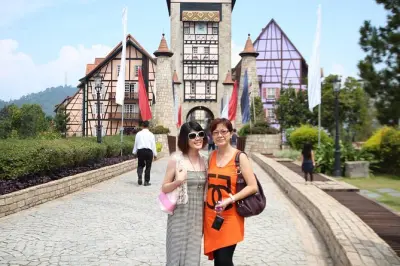 Tour por Bukit Tinggi: Pueblo francés Colmar, aldea japonesa y más