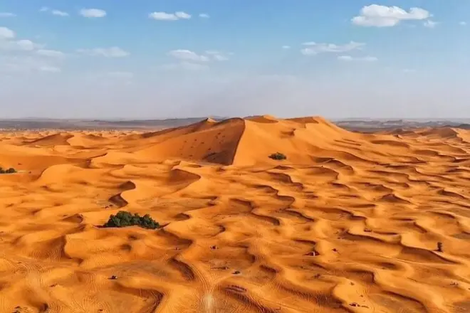 4-Day Desert Tour from Fes to Marrakech: Camel Ride & Kasbahs