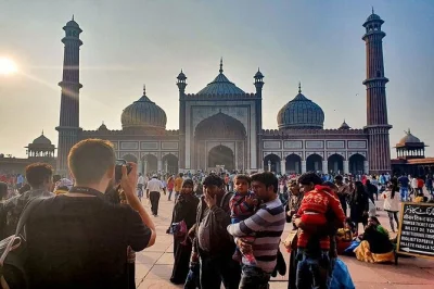 Smell spices in chandni chowk, ride a rickshaw through old delhi, and see jama masjid & qutub minar on this private day trip. includes pickup and local guide.