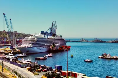 Valparaiso & Casablanca Wine: Cruise Terminal to Santiago